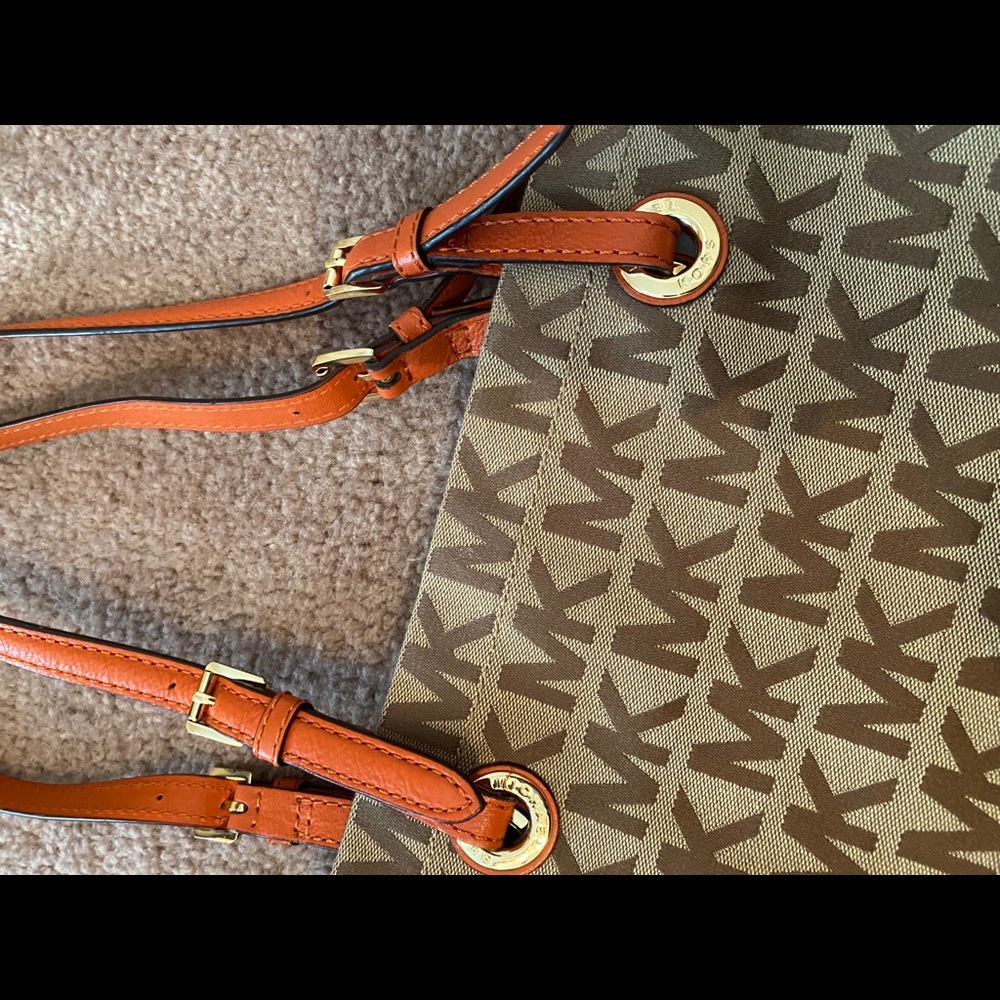 Michael Kors women’s purse